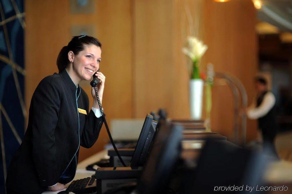 Staybridge Suites Yas Island Abu Dhabi By Ihg Interior foto